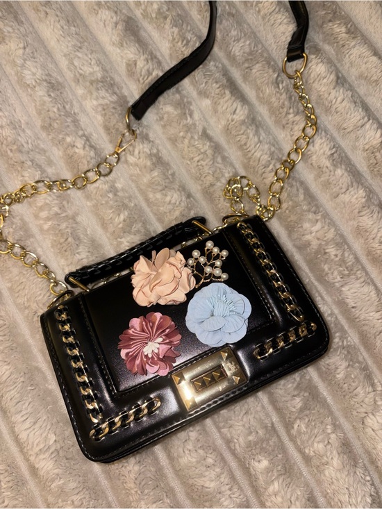 Handbags - Black Floral-Appliqué Chain Crossbody Bag with Gold Hardware